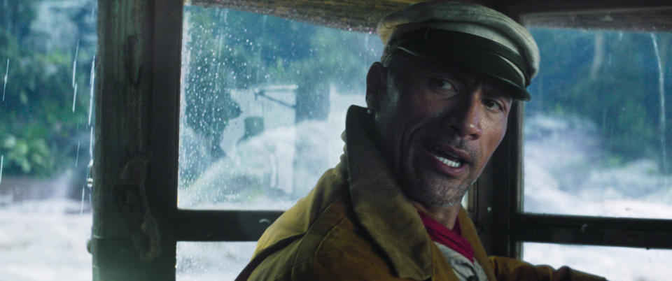 En esta imagen difundida por Disney, Dwayne Johnson en una escena de "Jungle Cruise". (Disney vía AP)