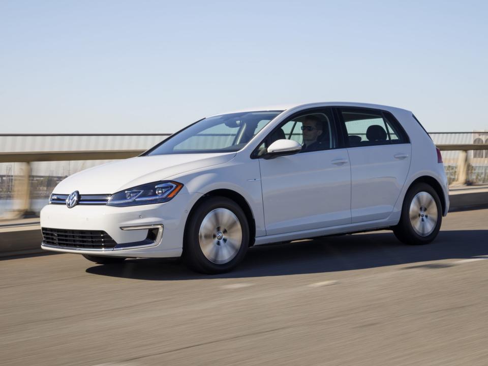 2017 Volkswagen e-Golf