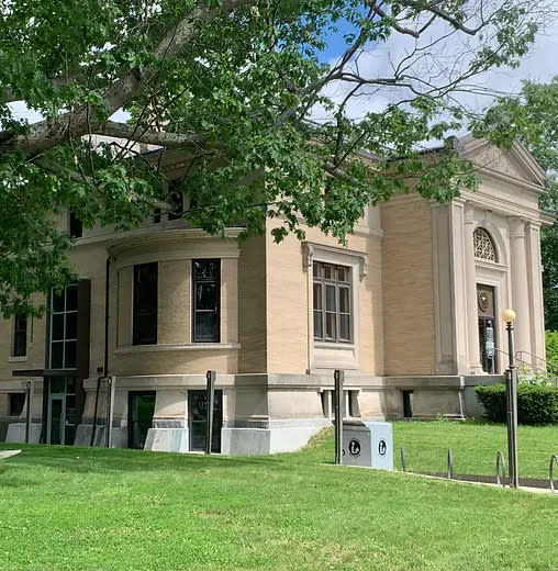 Beals Memorial Library