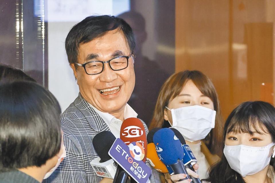 台北市副市長李四川在臉書上表示，「都會區可以看到螢火蟲，非常不容易，借由音樂會活動讓廣大民衆参與，並喚起被遺忘的螢火蟲記憶」。（資料照／羅永銘攝）