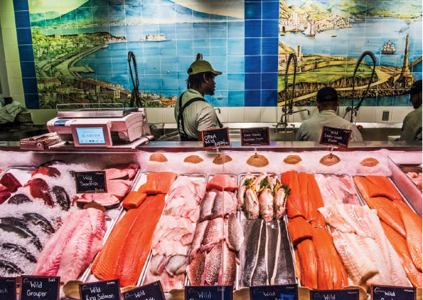 Reeling 'em in: Eataly NYC's fish counter.