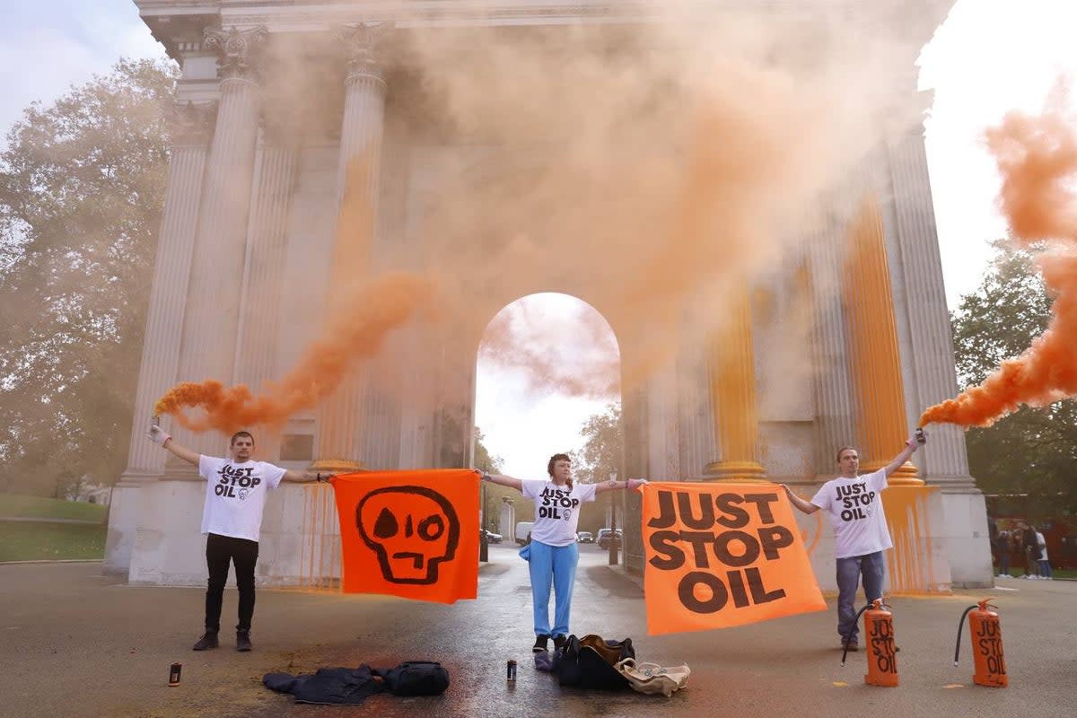 Just Stop Oil protesters sprayed paint on Wellington Arch today (Just Stop Oil )