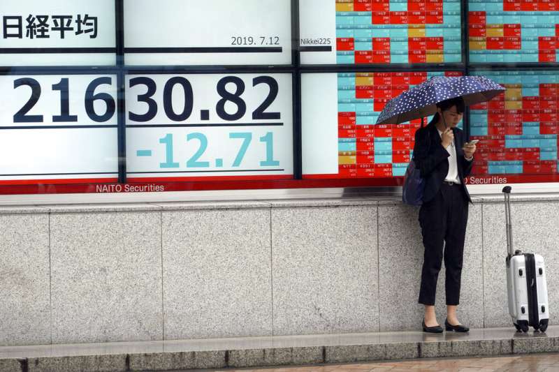 日本連日綿綿陰雨，太陽公公幾乎都拒不露面。（美聯社）