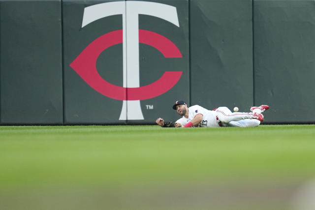 Vierling homers twice, Báez adds a 3-run shot in the Tigers' 7-1 victory  over the Twins