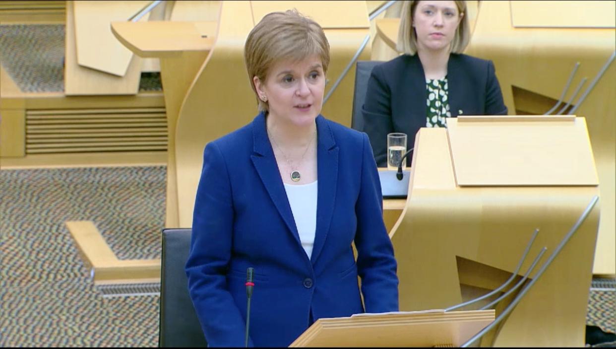 <p>Nicola Sturgeon hace una declaración ante el Parlamento escocés sobre Covid-19 el 16 de febrero de 2021.</p> (Scottish Parliament)