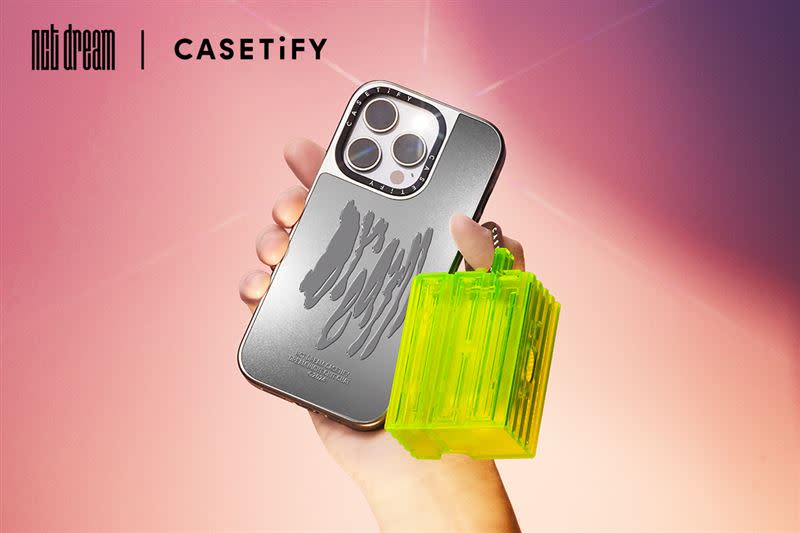 NCT DREAM x CASETiFY 聯名系列手機殼、耳機保護殼。（圖／品牌業者提供）