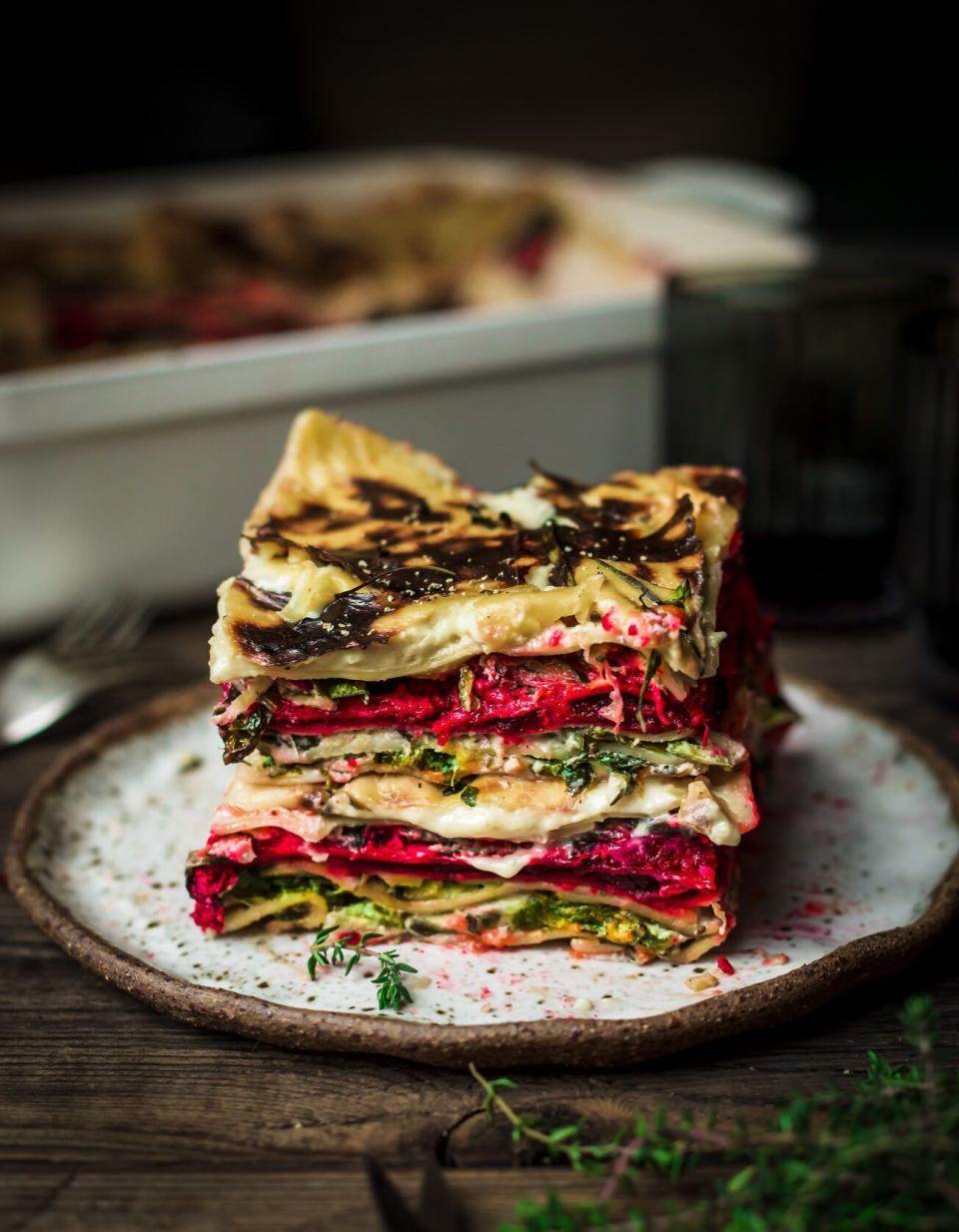 Lasagnes vegan aux légumes verts et betterave