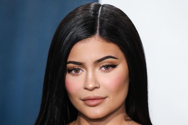 Kylie Jenner Black Louis Vuitton Slippers All White Summer 2020