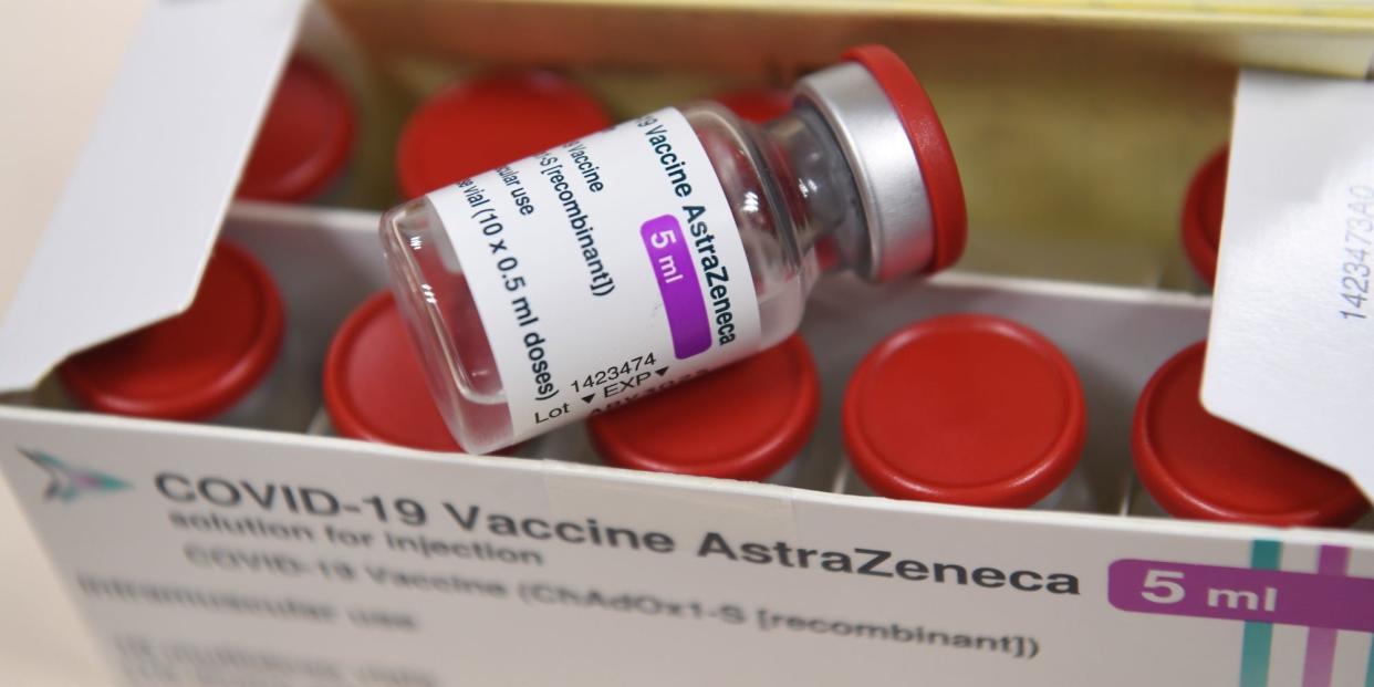 France vaccine AstraZeneca box