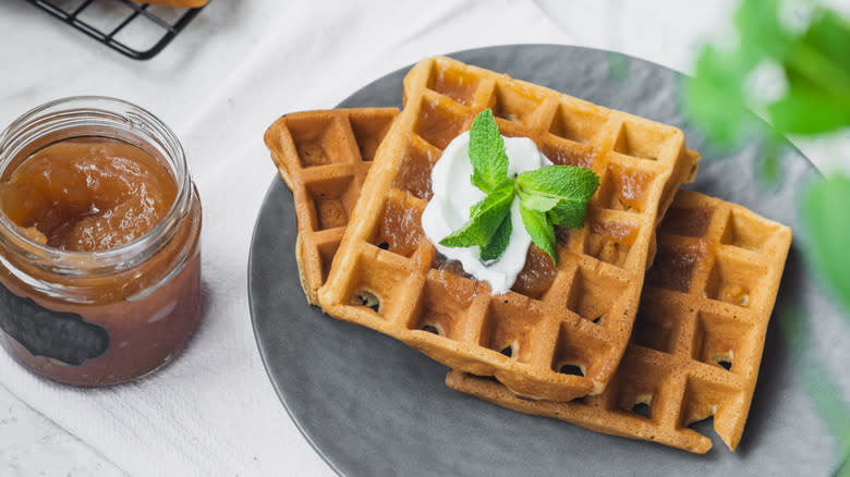 Waffles with applesauce