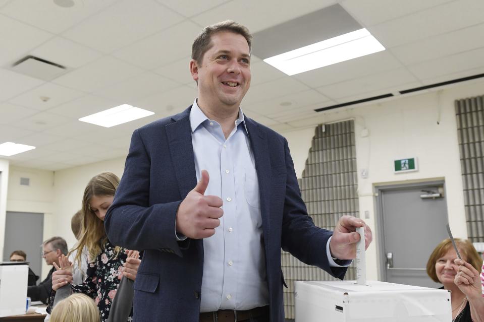 Andrew Scheer casts his vote