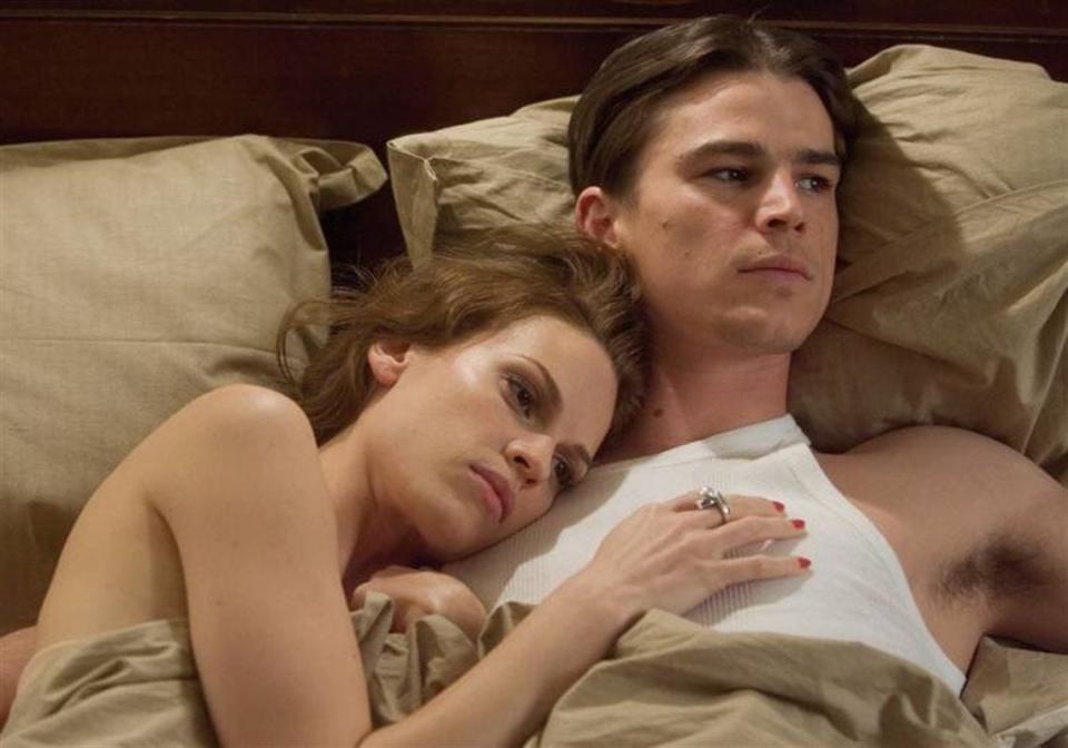 Hilary Swank and Josh Hartnett in bed