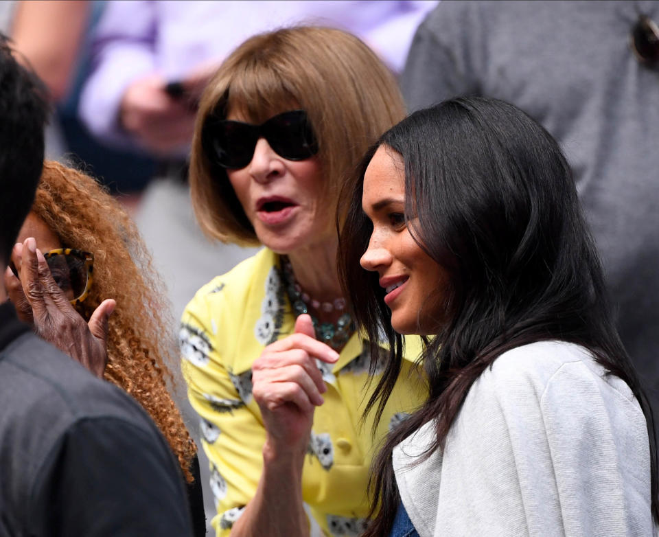 Meghan Markle talks with Anna Wintour before the women's singles final match between Serena Williams and Bianca Andreescu on Sept. 7,&nbsp; 2019, at the U.S. Open. (Photo: USA Today Sports / Reuters)