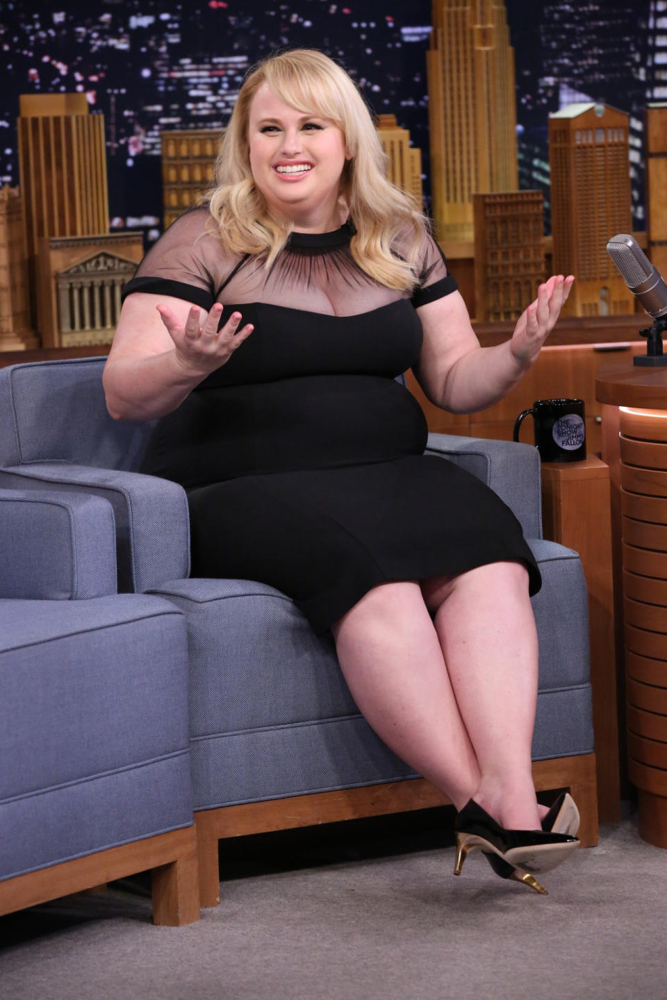 <p>The comedic actress arrived to a taping of “The Tonight Show with Jimmy Fallon” in racy LBD that showed off just the right amount of skin.<br><br></p>