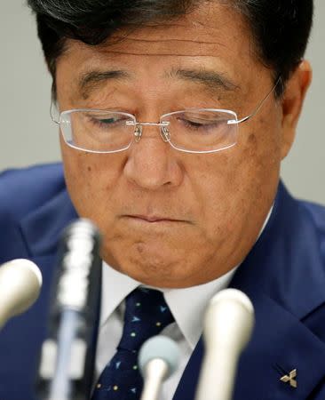 Mitsubishi Motors Corp's Chairman and Chief Executive Officer Osamu Masuko attends a news conference in Tokyo, Japan, August 30, 2016. REUTERS/Kim Kyung-Hoon