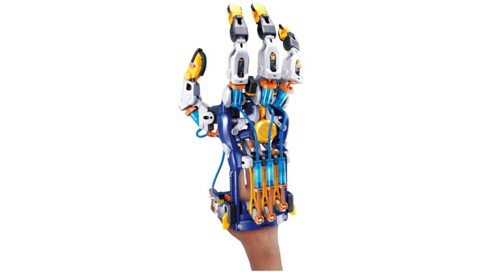 Hottest toys 2021: Hydraulic cyborg hand