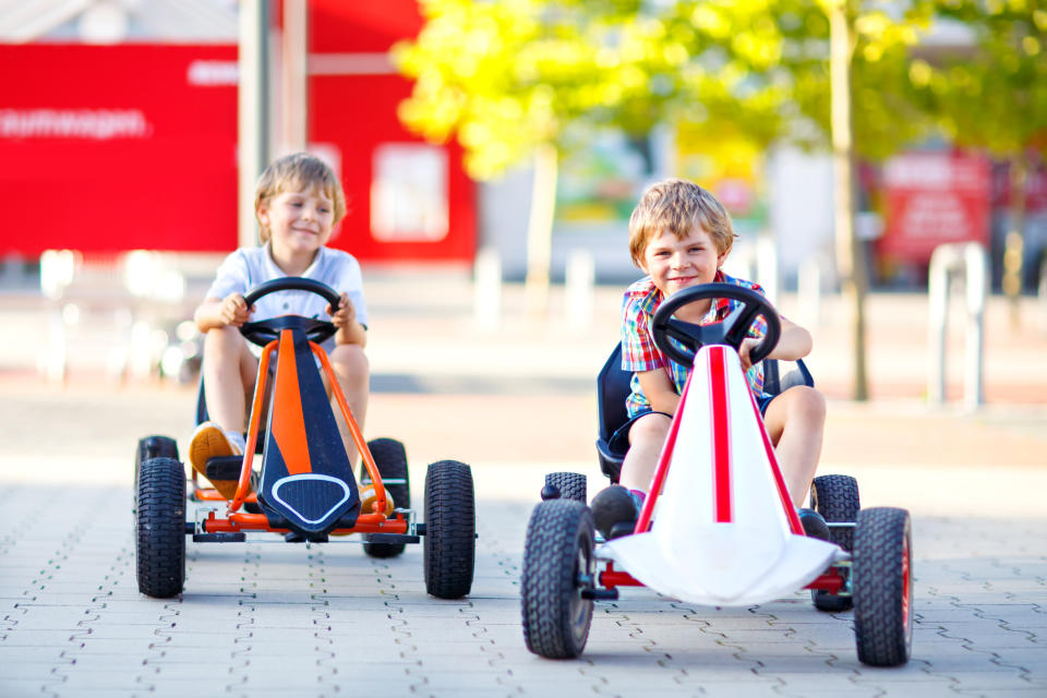 Das Kettcar kam für viele in der Kindheit vor dem Fahrrad. Die Traditionsfirma Kettler konnte bei ihren Finanzen leider keinen Boden mehr gut machen. (Symbolbild: Getty Images)