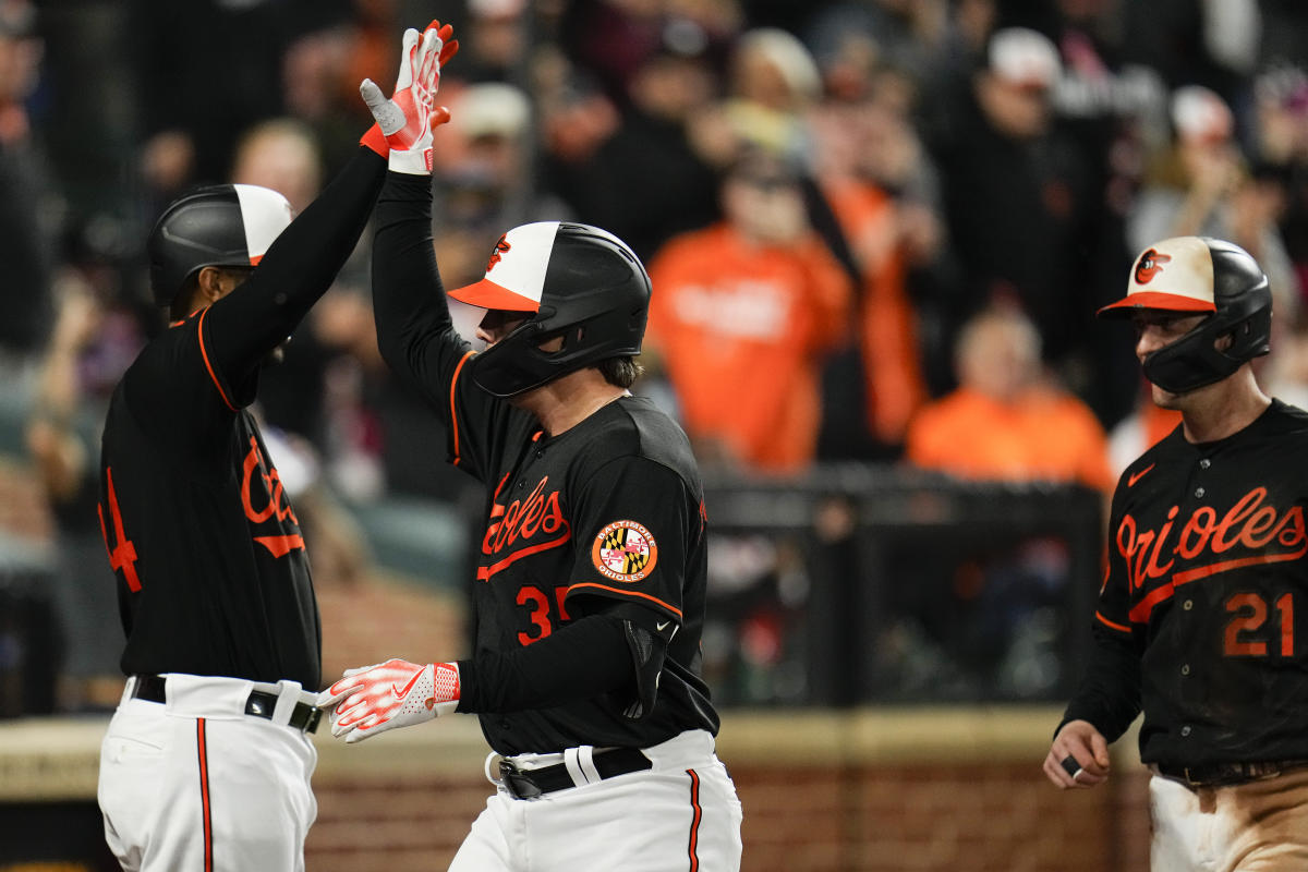 Orioles agree to 'memorandum of understanding' to remain at Camden