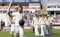 England's Ian Bell acknowledges the crowd as he leaves the field after England won the third Ashes Test match. Reuters / Philip Brown