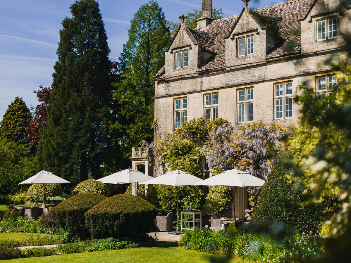 This adults-only hotel has a spectacular garden (Barnsley House)