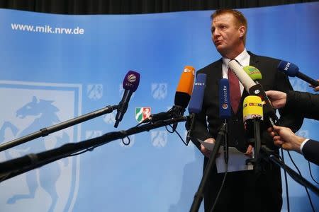 North Rhine Westphalia state Interior Minister Ralf Jaeger gives a statement in Duesseldorf January 8, 2016, shortly after the police chief of Cologne Wolfgang Albers, 60, has been relieved of his duties following criticism of his handling of violent clashes in the city on New Year's Eve. REUTERS/Wolfgang Rattay