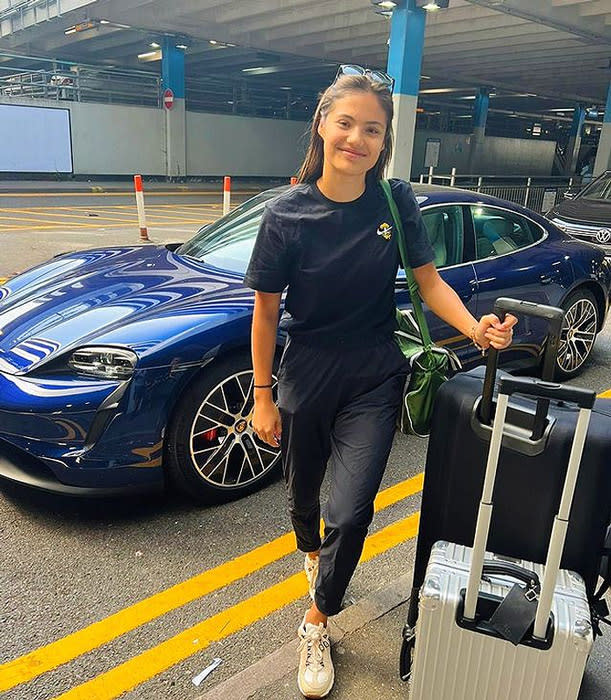 Aos 19 anos, Emma Raducanu é eleita revelação do ano pela WTA, tênis