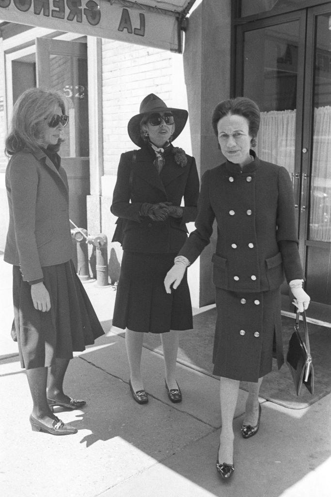 Mrs. Nathan Cummings, Mrs. Richard Pistell and The Duchess of Windsor leaving the restaurant La Grenouille after a luncheon on May 5, 1971 in New York..Article title: 'Eye Too (Photo by Fairchild Archive/Penske Media via Getty Images)