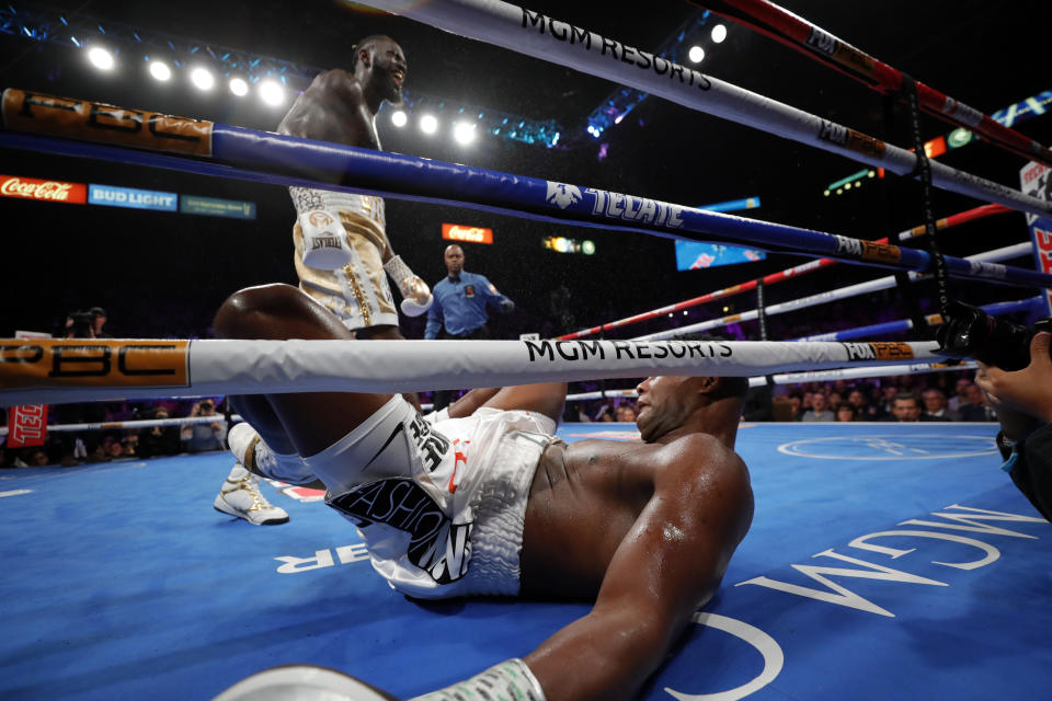 LAS VEGAS, NEVADA - NOVEMBER 23:  WBC heavyweight champion Deontay Wilder knocks out Luis Ortiz in the seventh round of their title fight at MGM Grand Garden Arena on November 23, 2019 in Las Vegas, Nevada.  (Photo by Steve Marcus/Getty Images)