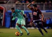 Football Soccer - Eibar v Barcelona - Spanish Liga Santander - Ipurua, Eibar, Spain - 22/01/2017 Barcelona's Neymar in action with Eibar's Mauro dos Santos REUTERS/Vincent West