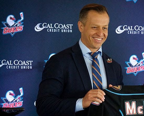 Former AHL Peoria Rivermen center Matt McIlvane introduced last spring as new head coach of AHL San Diego Gulls, the top farm team of NHL Anaheim.