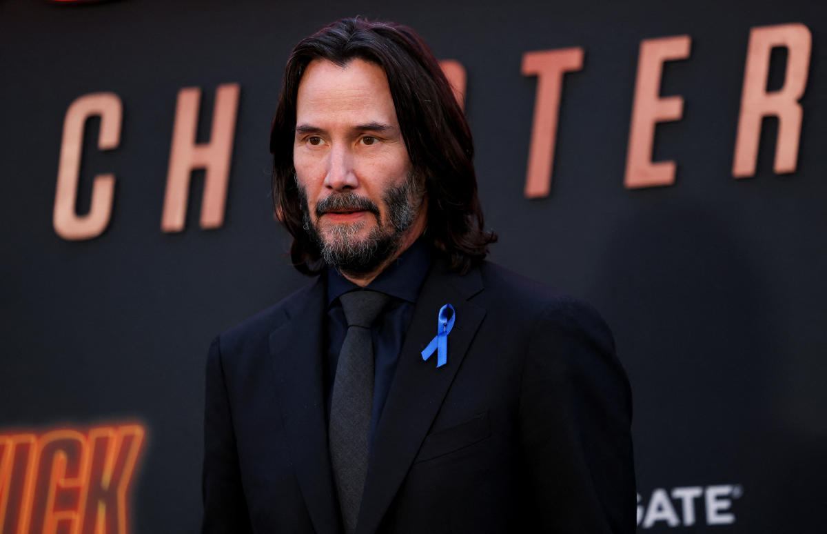 Keanu Reeves pays homage to Lance Reddick at the John Wick: Chapter 4 premiere