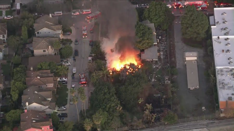 1 dead, 1 hospitalized following massive house fire in Del Rey