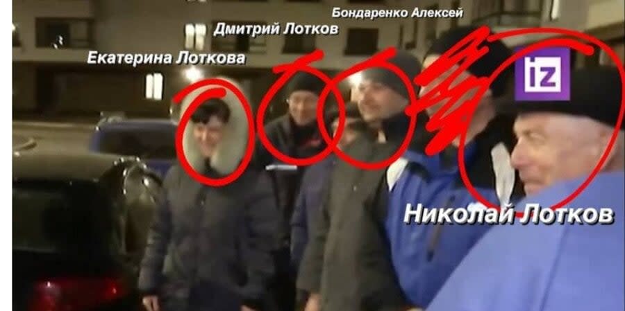 Some of those present in the video from Putin's visit to Mariupol