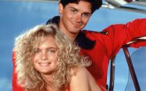 <p>Sie waren in den ersten beiden Staffeln das Traumpaar der Serie - und ihre Darsteller im echten Leben ebenfalls liiert: Shauni McClain (Erika Eleniak) und Eddie Kramer (Billy Warlock) liebten und stritten sich, feierten aber schließlich sogar ihre Hochzeit und zogen zusammen nach Australien. (Bild: Kinowelt)</p> 