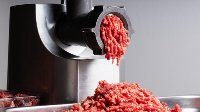 How to Use a Meat Grinder