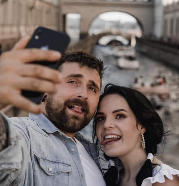 Gracheva poses for photos with her new husband, whom she has not publicly identified.