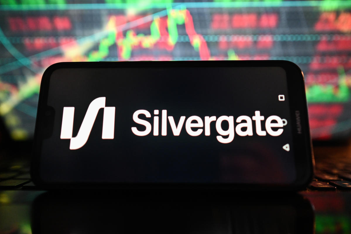 The crypto industry distances itself from Silvergate as banks collapse