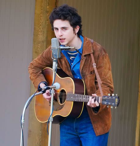 <p>TheImageDirect.com</p> Timothée Chalamet on the set of 'A Complete Unknown' as Bob Dylan at Echo Lake Park, New Jersey on April 15