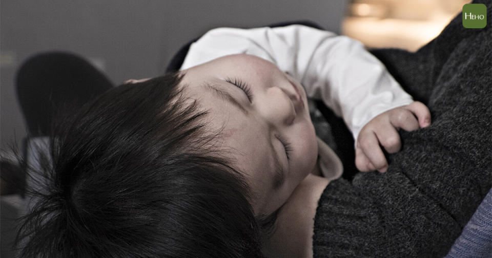 家長需特別留意有血液驗藥濃度的小孩是否有嗜睡反應，必要時應及早就醫。
