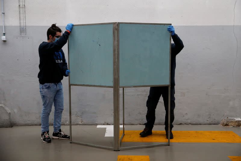 Preparations for Portugal's presidential election amid pandemic peak, in Lisbon