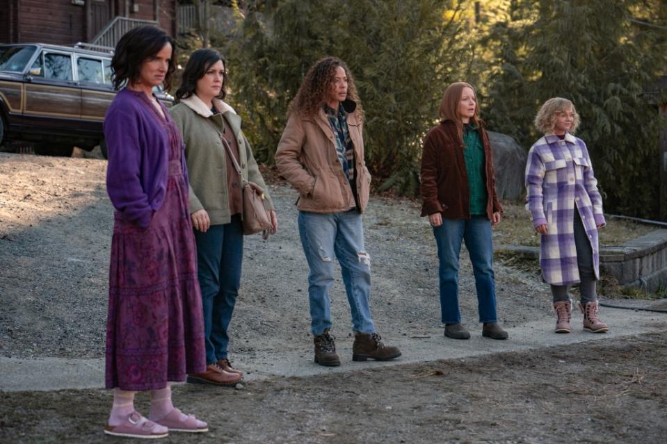 (L-R): Juliette Lewis as Natalie, Melanie Lynskey as Shauna, Tawny Cypress as Taissa, Lauren Ambrose as Van and Christina Ricci as Misty in YELLOWJACKETS, "Qui". Photo Credit: Colin Bentley/SHOWTIME.