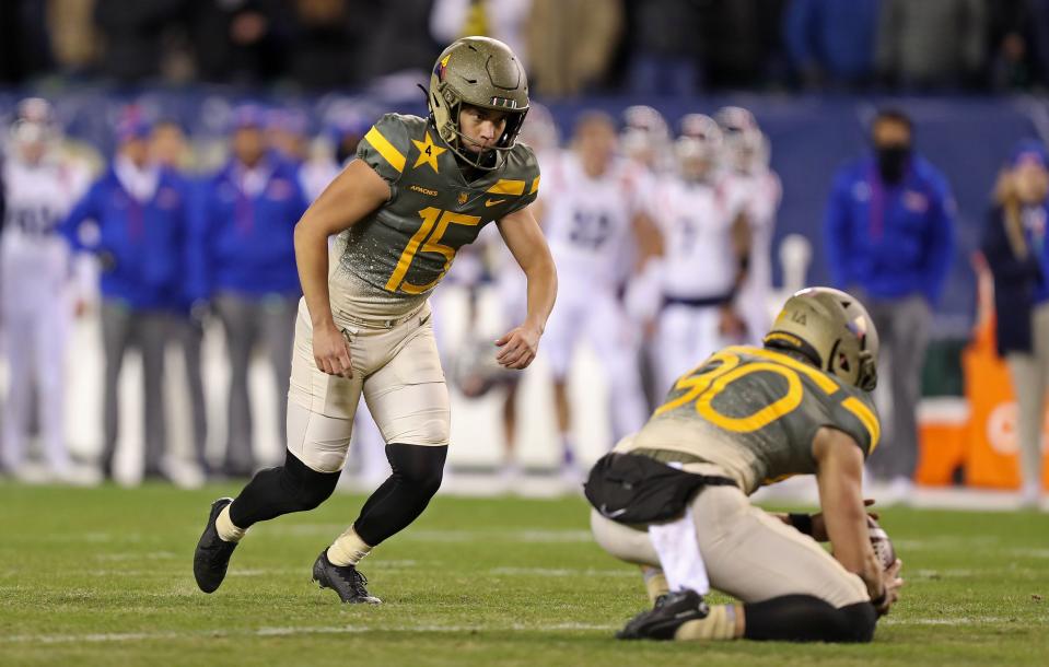 Army placekicker Quinn Maretzki (15) boots the 39-yard game-winning field goal to beat Navy 20-17 on Saturday at Lincoln Financial Field in Philadelphia. DANNY WILD/USA TODAY Sports