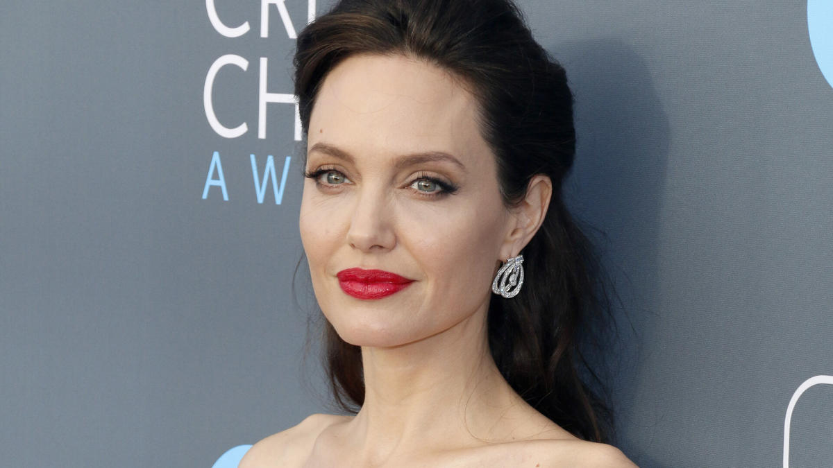 Angelina Jolie: Louis Vuitton's New Face?, Angelina Jolie