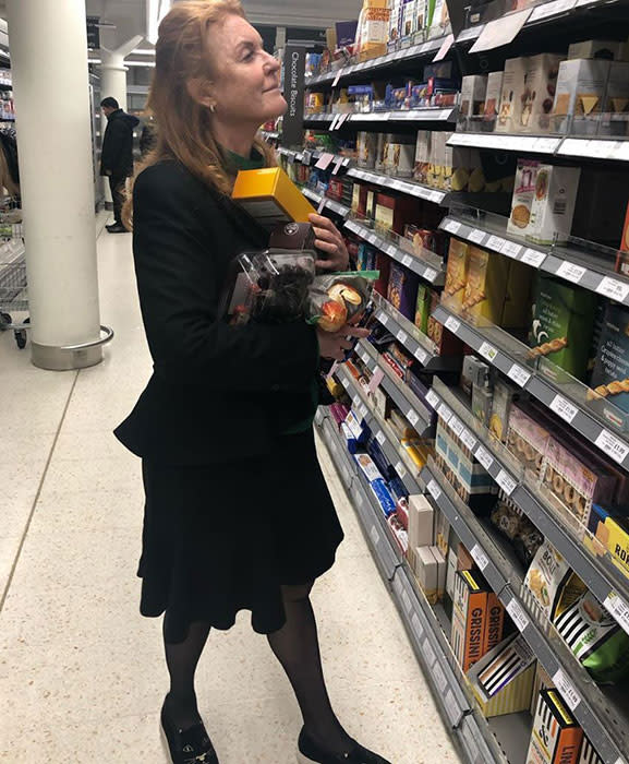 sarah-ferguson-shopping