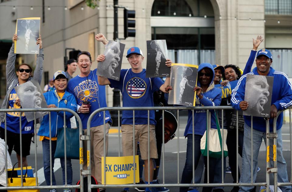 <p>Fans wait for a parade and rally to start in honor of the Golden State Warriors, Thursday, June 15, 2017, in Oakland, Calif., to celebrate the team’s NBA basketball championship. (AP Photo/Marcio Jose Sanchez) </p>