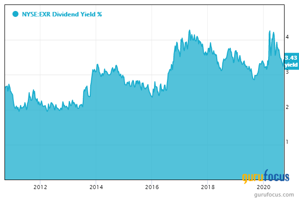 5 Buffett-Munger Stocks With High Dividend Yields