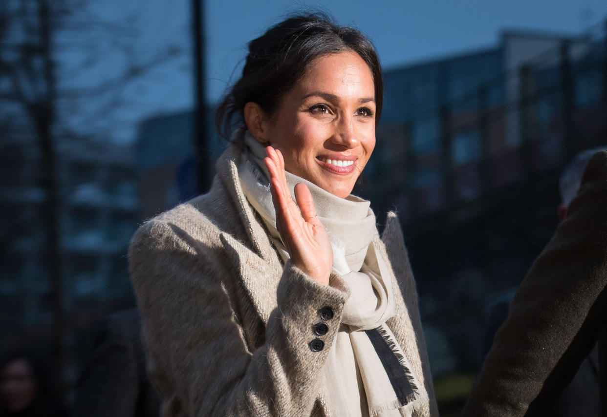 Meghan Markle LONDON, ENGLAND - JANUARY 09: Meghan Markle waves to the crowd as she after a visit to Reprezent 107.3FM in Pop Brixton on January 9, 2018 in London, England. The Reprezent training programme was established in Peckham in 2008, in response to the alarming rise in knife crime, to help young people develop and socialise through radio. (Photo by Dominic Lipinski - WPA Pool/Getty Images)