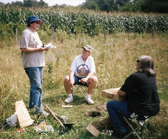 Leah Rogers (left) addresses participants at an archaeology field school near historic Fort Atkinson, Iowa. She is being honored this weekend for her numerous contributions to the field of archaeology and historic preservation in Iowa over the past three decades.