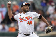 Baltimore Orioles starting pitcher Albert Suárez throws during the first inning of a baseball game against the Minnesota Twins, Wednesday, April 17, 2024, in Baltimore. (AP Photo/Jess Rapfogel)