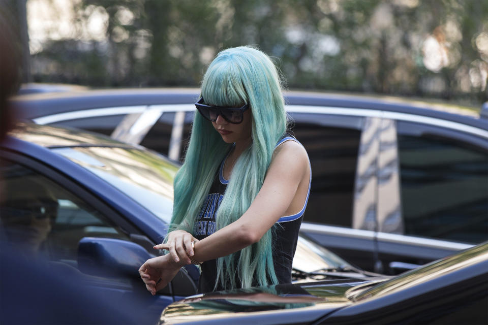 Actress Amanda Bynes arrives for a court hearing at Manhattan Criminal Court in New York July 9, 2013. Bynes is charged with reckless endangerment and attempted tampering with physical evidence. REUTERS/Lucas Jackson (UNITED STATES - Tags: CRIME LAW ENTERTAINMENT DRUGS SOCIETY TPX IMAGES OF THE DAY)